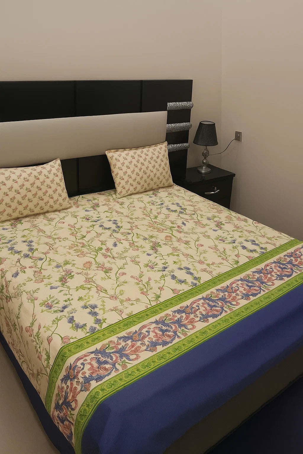 Cotton peach printed bedsheet