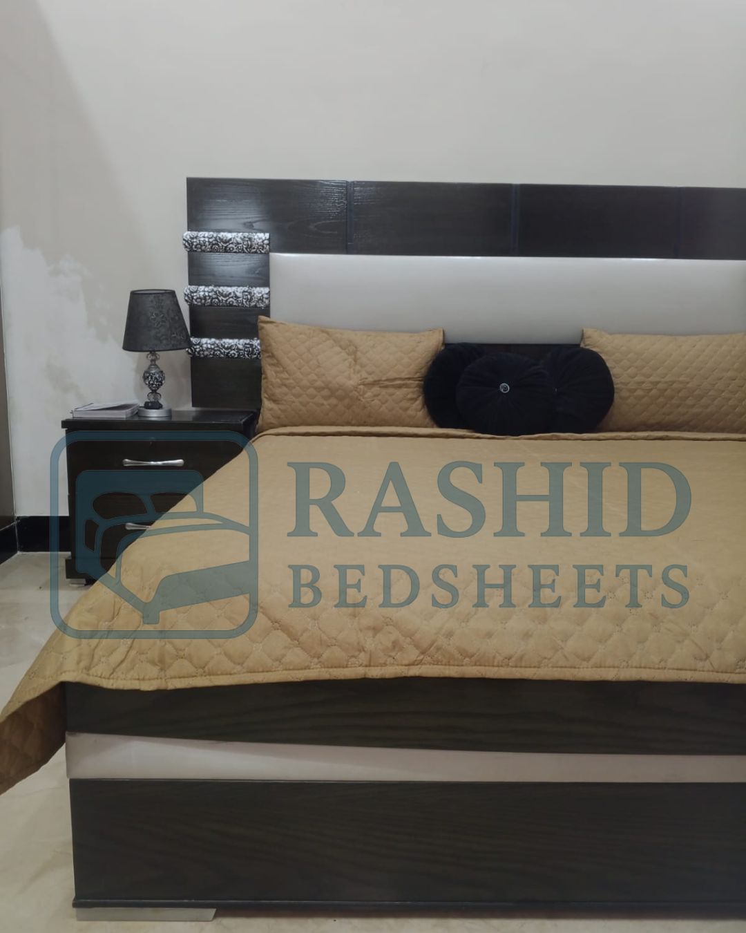 Egyptian cotton Feel Black Colour